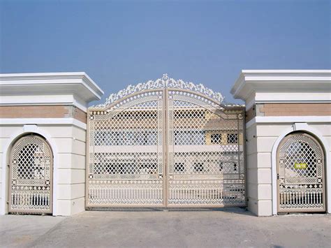 Iron gates design gallery - 10 Images - Kerala home design and floor plans