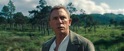 James Bond faces two super villains in 'No Time to Die' trailer | EW.com