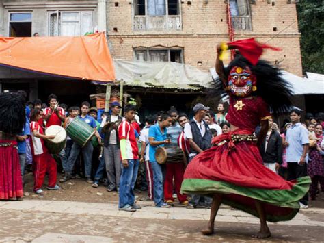 Folk Dance of Himachal Pradesh, Himachali Dance - Lifestyle Fun