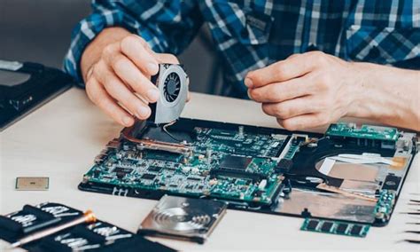 Circuit Board vs Motherboard: Similarities & Differences