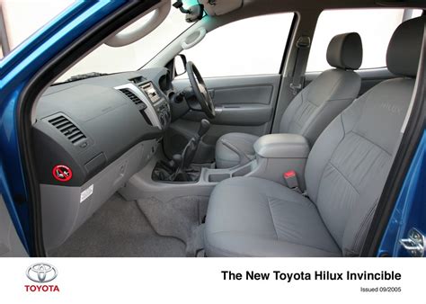 Hilux Invincible Interior (2005 - 2006) - Toyota Media Site