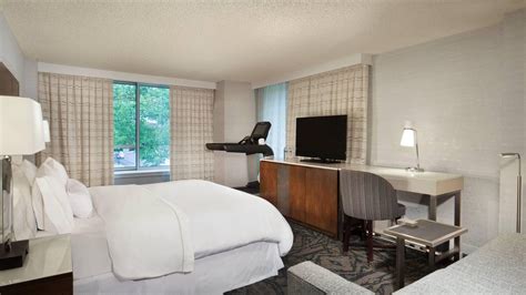 Pet-Friendly Hotel in Princeton, NJ | The Westin Princeton at Forrestal Village