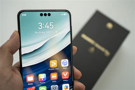 Mổ xẻ Huawei Mate 60 Pro, chuyên gia công nghệ kinh ngạc vì bước đột ...