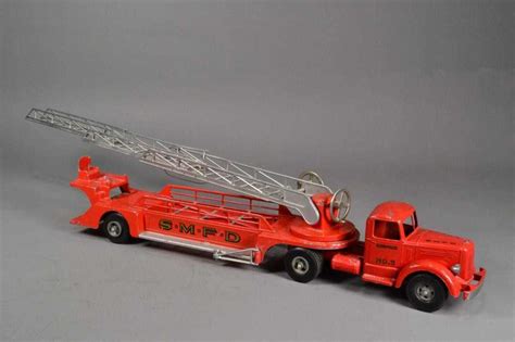 SMITH MILLER HOOK & LADDER TOY FIRE TRUCK