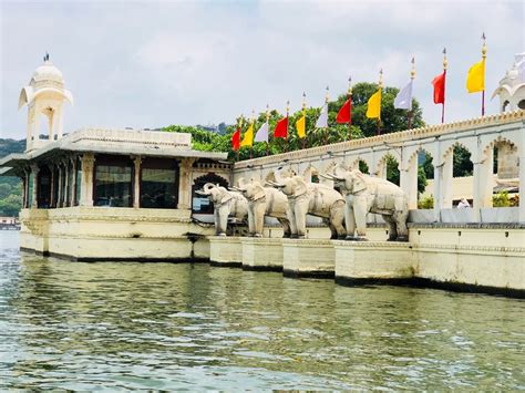 Jag Mandir Palace :A day well spend at the Island of Udaipur: | Udaipur, Island, Palace