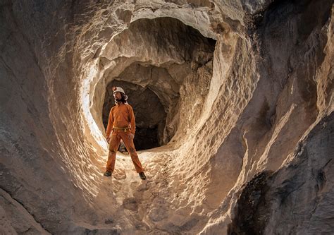 Caves and surface karst phenomena in the Carnic Alps - Geoparco Alpi Carniche