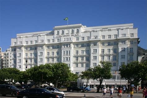 PLAYA DE COPACABANA - Free Walker Tours