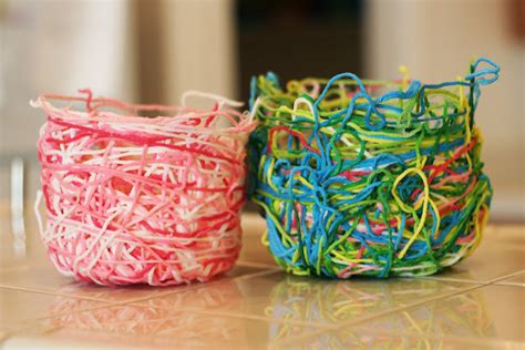 Yarn Baskets | Fun Family Crafts