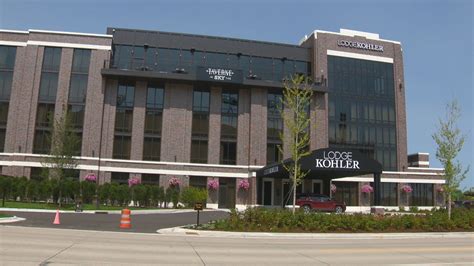 Touring the spa, cafe, rooms and restaurants at the new Lodge Kohler | WLUK