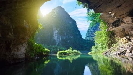 Inside Tam Coc (Three Caves), Vietnam - Rivers & Nature Background Wallpapers on Desktop Nexus ...