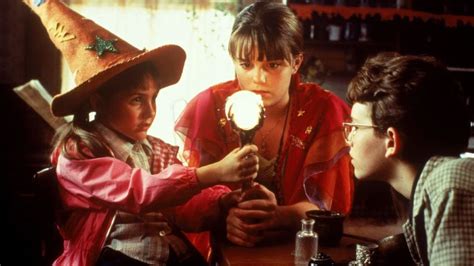 ‎Halloweentown (1998) directed by Duwayne Dunham • Reviews, film + cast ...