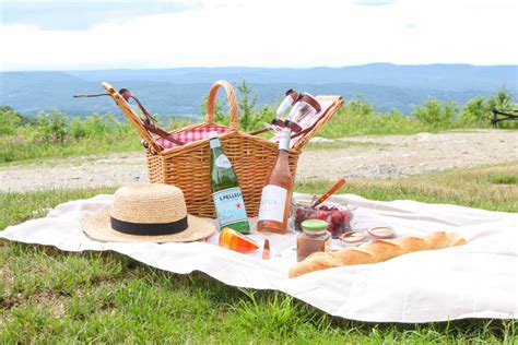 The Lilac Press | 6 Tips for the Perfect Summer Picnic