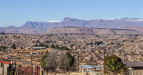 รูปภาพQwaqwa – เลือกดูภาพถ่ายสต็อก เวกเตอร์ และวิดีโอ277 | Adobe Stock