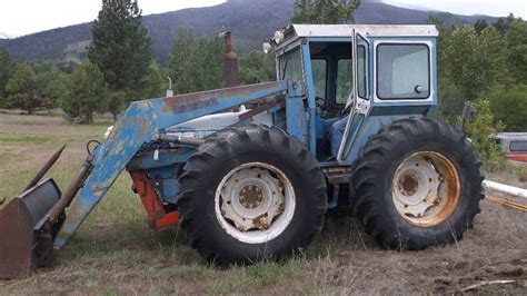 Ford County 4X4 Tractor- Loader- Hinkler Cab- Runs Good- Loader Works- Diesel-4559 Hours