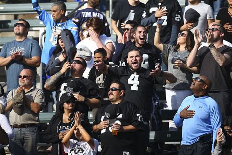 ‘Viva Las Vegas’ plays as backdrop for Raiders’ return to Los Angeles | Las Vegas Review-Journal