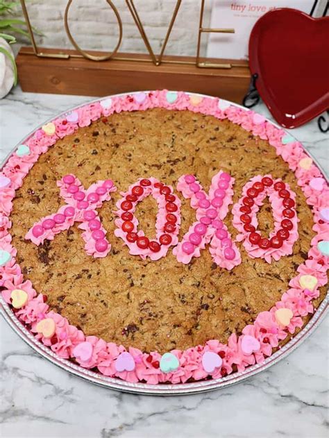 Valentine's Day Cookie Cake - Grace Like Rain Blog: Recipes From Our Family to Yours