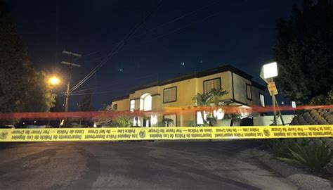 Granada Hills: Elderly man kills wife, 2 adult children in murder-suicide