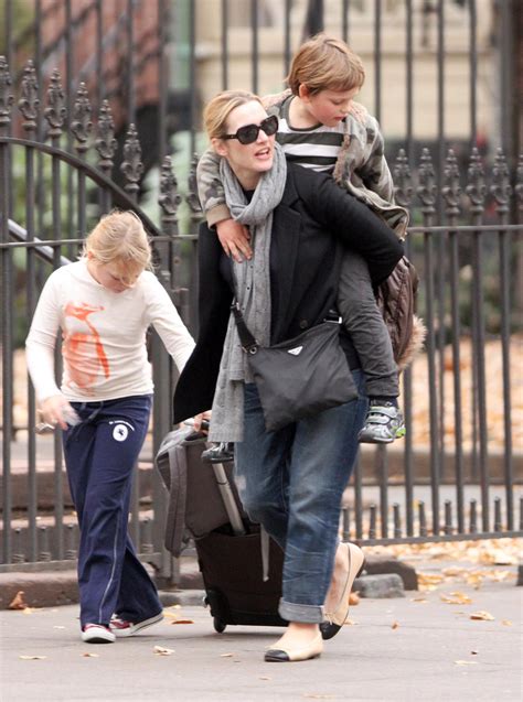 Actress Kate Winslet Has 3 Kids From Her 3 Marriages - Meet Her 3 Kids! - CELEBRITY