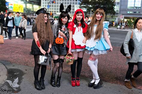 Halloween in Japan - Shibuya Street Party Costume Pictures