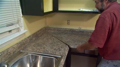 How to replace a countertop in 7 steps | HireRush Blog