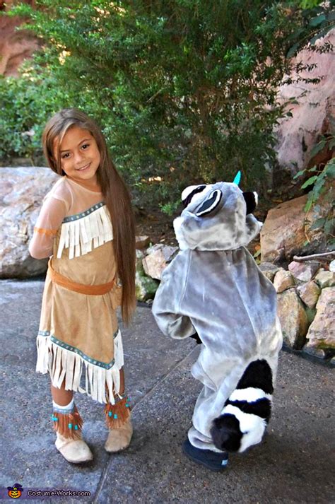 Pocahontas and Meeko Kids Halloween Costumes - Photo 4/5