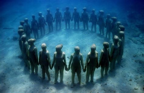 Cancun Underwater Sculpture Museum | Amusing Planet