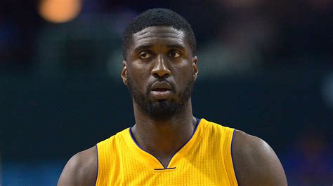 Roy Hibbert gives the Lakers' defense his signature verticality - Silver Screen and Roll