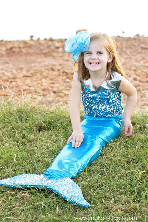 DIY Mermaid Costume...with a REPOSITIONABLE Fin! | Mermaid costume diy, Mermaid costume, Ariel ...