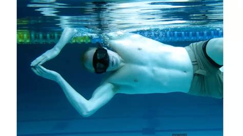 Side Stroke Swimming Benefits and Health Issues