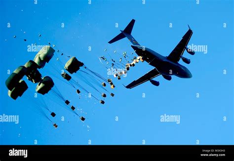 S c dod photo by tech sgt james l harper jr hi-res stock photography and images - Alamy