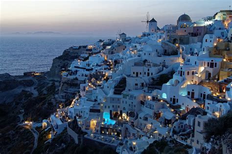 Top places to visit in Santorini - It's time for a dream vacation!