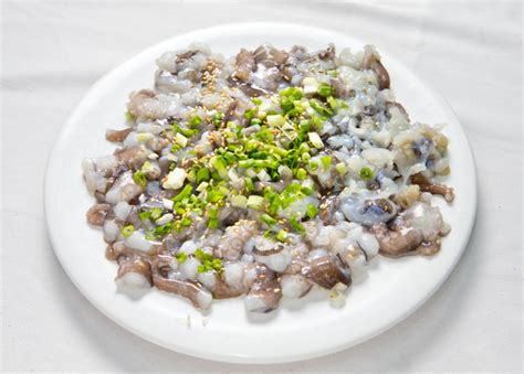 Live octopus is a delicacy in Korea, but why?