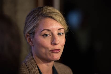 Mélanie Joly says Bombardier must regain public trust after executive ...