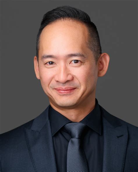 Dr. Harold Sy | LASIK Eye Surgery Chicago | Chicago Eye