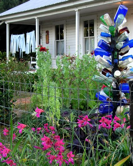 Heirloom Gardening in the South – Yesterday’s Plants for Today’s Gardens