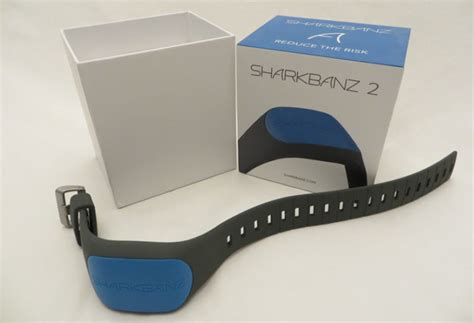 Sharkbanz Full Review: Does It Work, What's Inside, and More | Cruzely.com