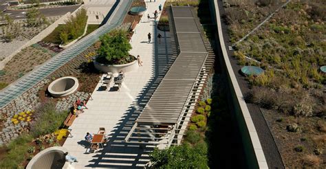 Palomar Medical Center - CO Architects | Sustainable landscaping, Green roof, Medical center