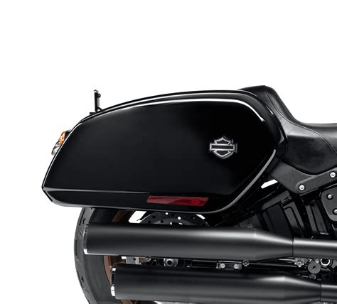 FXLRST Saddlebags - Vivid Black 90202534DH | Harley-Davidson ME