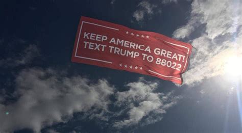 Trump campaign flying "Keep America Great" aerial banners Memorial Day ...