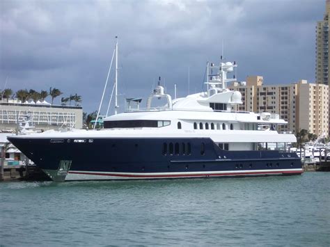 4 ROSES Yacht • (ex SIRONA III) • Micky Arison $20M Superyacht