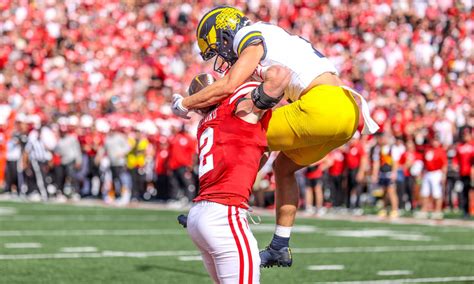 Michigan football WR Roman Wilson recalls highlight-reel TD catch vs. Nebraska - Yahoo Sports