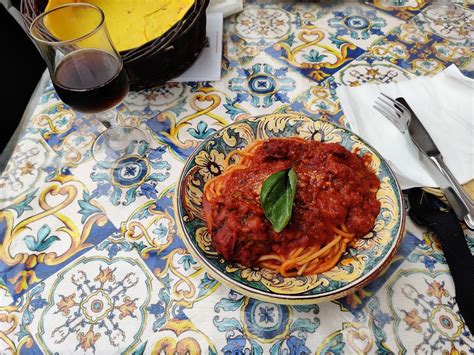 The Ultimate Sorrento (Italy) Adventure: 25 Exciting local and popular food restaurants to Explore