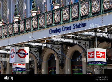 Charing Cross Station Stock Photos & Charing Cross Station Stock Images - Alamy