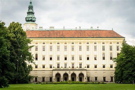 Kromeriz Castle - Places 2 Explore