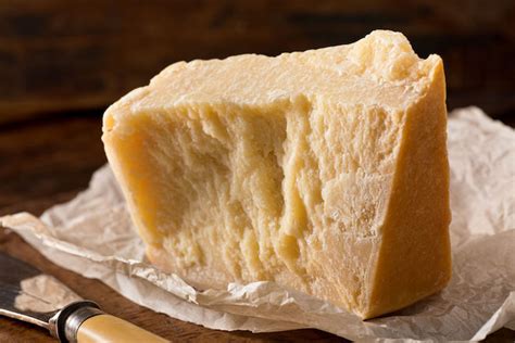 Parmigiano-Reggiano : Interesting Facts and Pairing Ideas - Grapes & Grains