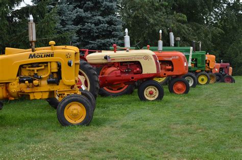 Photo Gallery: Massive Antique Tractor Collection 30 Years in the ...