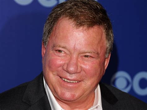 William Shatner to boldly go on Broadway - CBS News