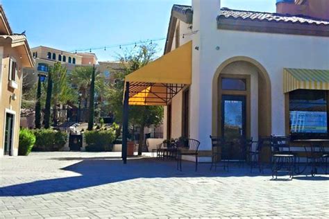 Lobsterman’s Restaurant Swam Fast to Lake Las Vegas - Eater Vegas