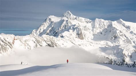 Snowshoe to Artist Point (Washington's BEST Winter Adventure!)