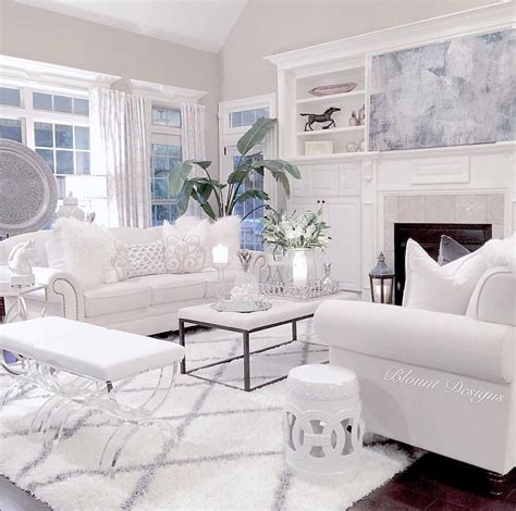 20+ Living Rooms With White Furniture
